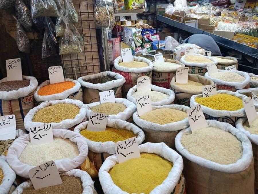 مفارقة الأسواق السورية: لماذا تستمر أسعار السلع بالارتفاع رغم تحسن سعر صرف الليرة؟