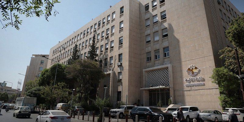 وزير المالية السوري يعلن إجراءات جديدة لمكافحة "المستورد الوهمي" والتهرب الضريبي