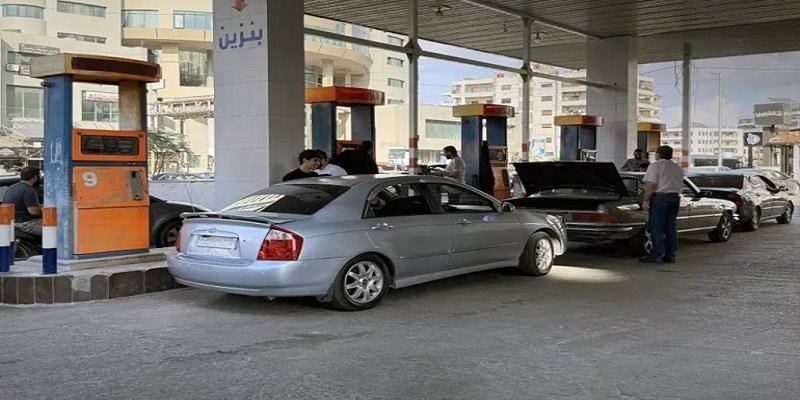 وزير الطاقة السوري يوجه بتشديد الرقابة على محطات الوقود لضمان جودة البنزين