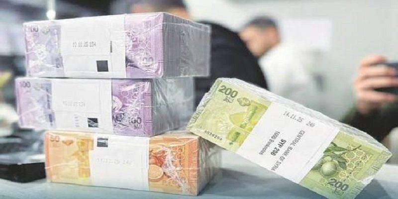 تحديد سقوف جديدة لإدخال وإخراج الليرة السورية عبر المنافذ الحدودية والمطارات