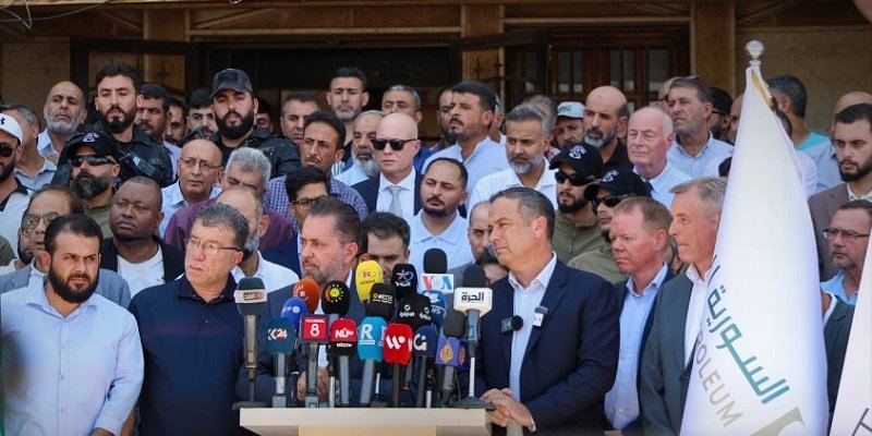 خطة سورية أمريكية لرفع إنتاج النفط في حقول الرميلان إلى 200 ألف برميل يومياً