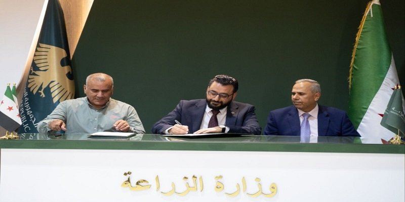 وزارة الزراعة السورية توقّع ثلاث مذكرات تفاهم لتوفير آليات زراعية بالتقسيط