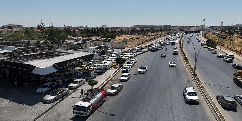 اضطراب التوريدات وأعمال الصيانة يفاقمان أزمة المازوت في المحافظات السورية